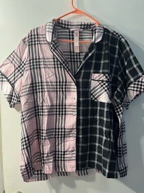 VS Plaid Short-Sleeve Button-Up pajama set - Black & Pink